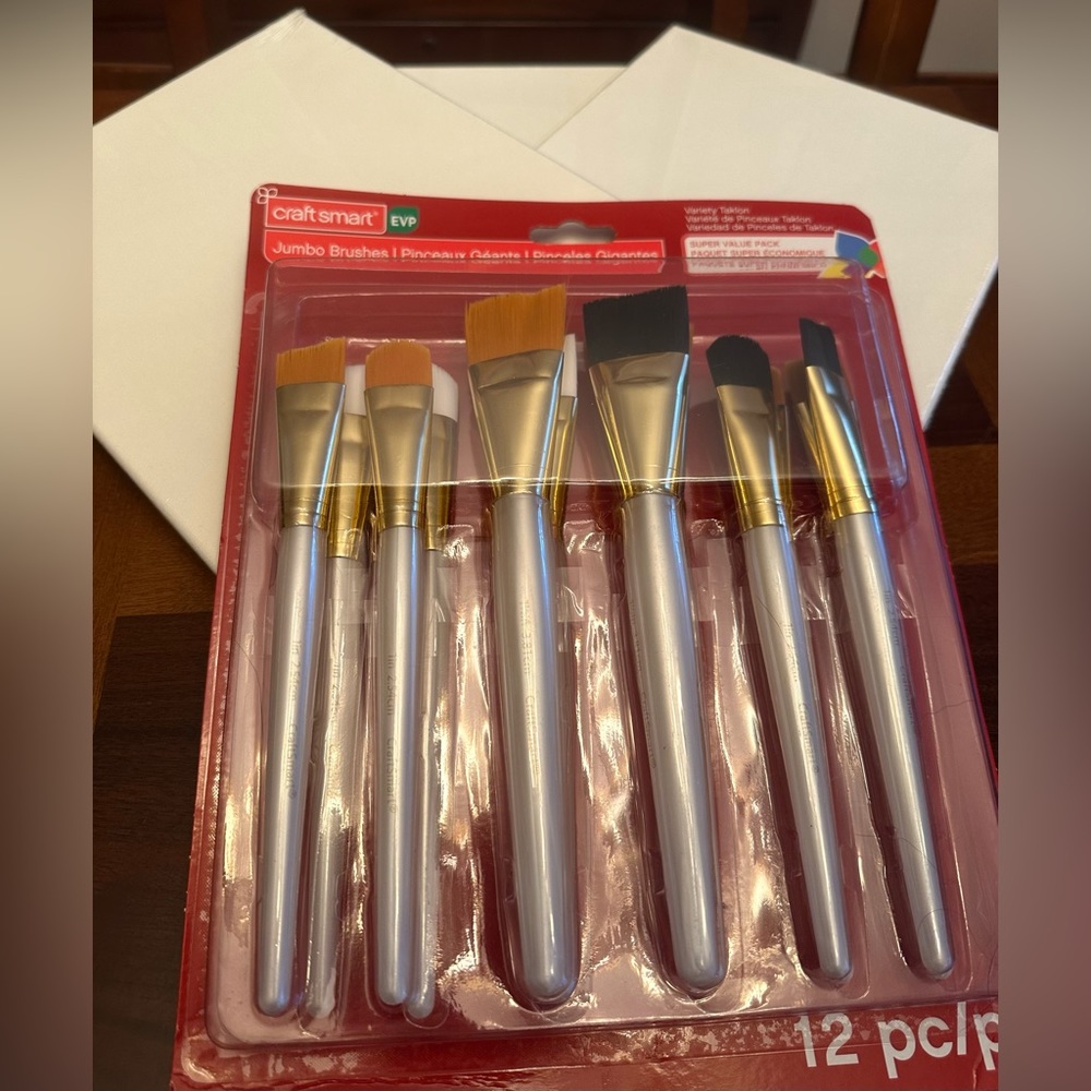 12 piece jumbo brushes & (3) 91/2x12 canvases.